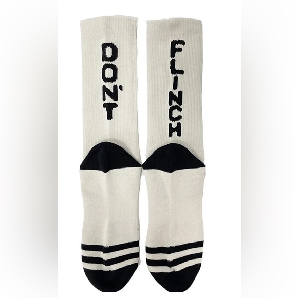 Puma Basketball Crew Socks 1 Pair Mens 6-12 Beige w/ Black ‘Don’t Flinch’ & Logo - Picture 3 of 12